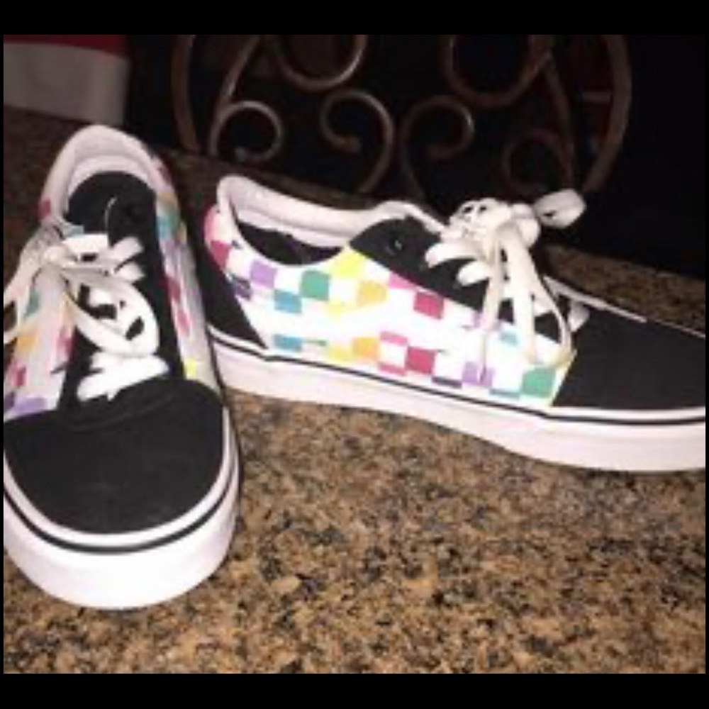 Brand new in box Black vans with color block design